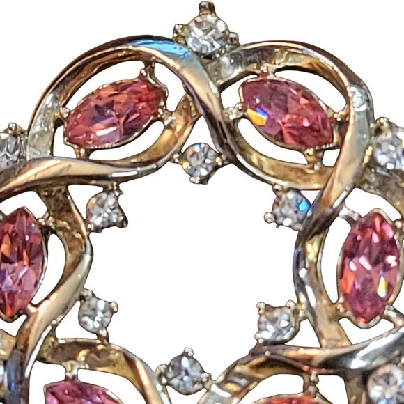 Vintage Gold-Tone Wreath Brooch With Pink & Clear Rhinestones - Picture 4 of 10
